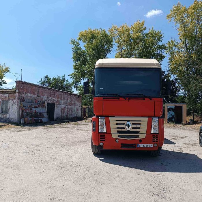 Рено Магнум тягач