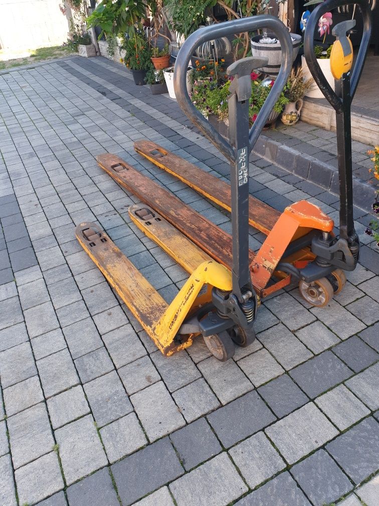 Paleciak ręczny jungheinrich