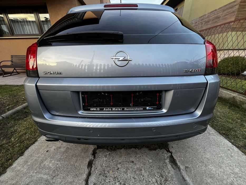 Zderzak tył Opel Signum z163 Cosmo czujniki dokładka