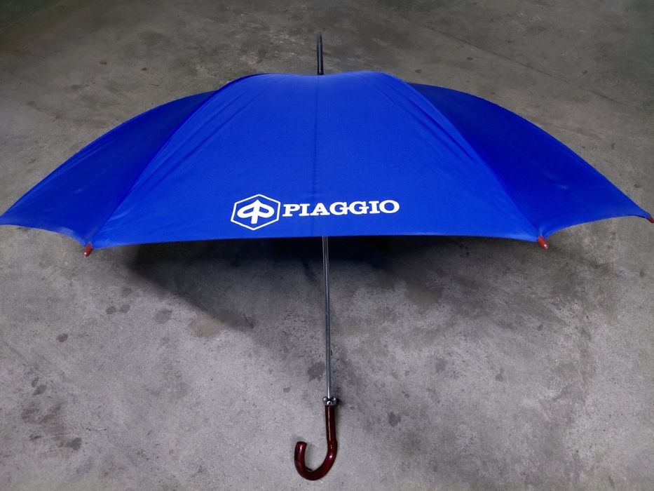 Guarda chuvas Ferrari e Piaggio