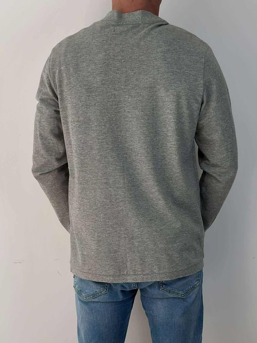Fred Perry kardigan sweter męski L/XL 
Rozmiar L/XL 
Osoba na zdjęciu