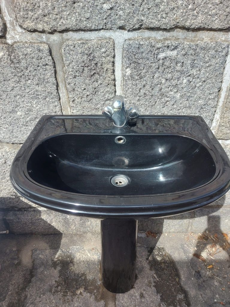 Lavatório de casa de banho Indusa