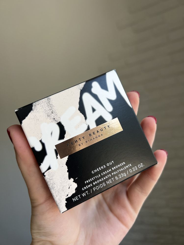 Кремовий бронзер Fenty Beauty by Rihanna у відтінку 02 Butta Biscuit