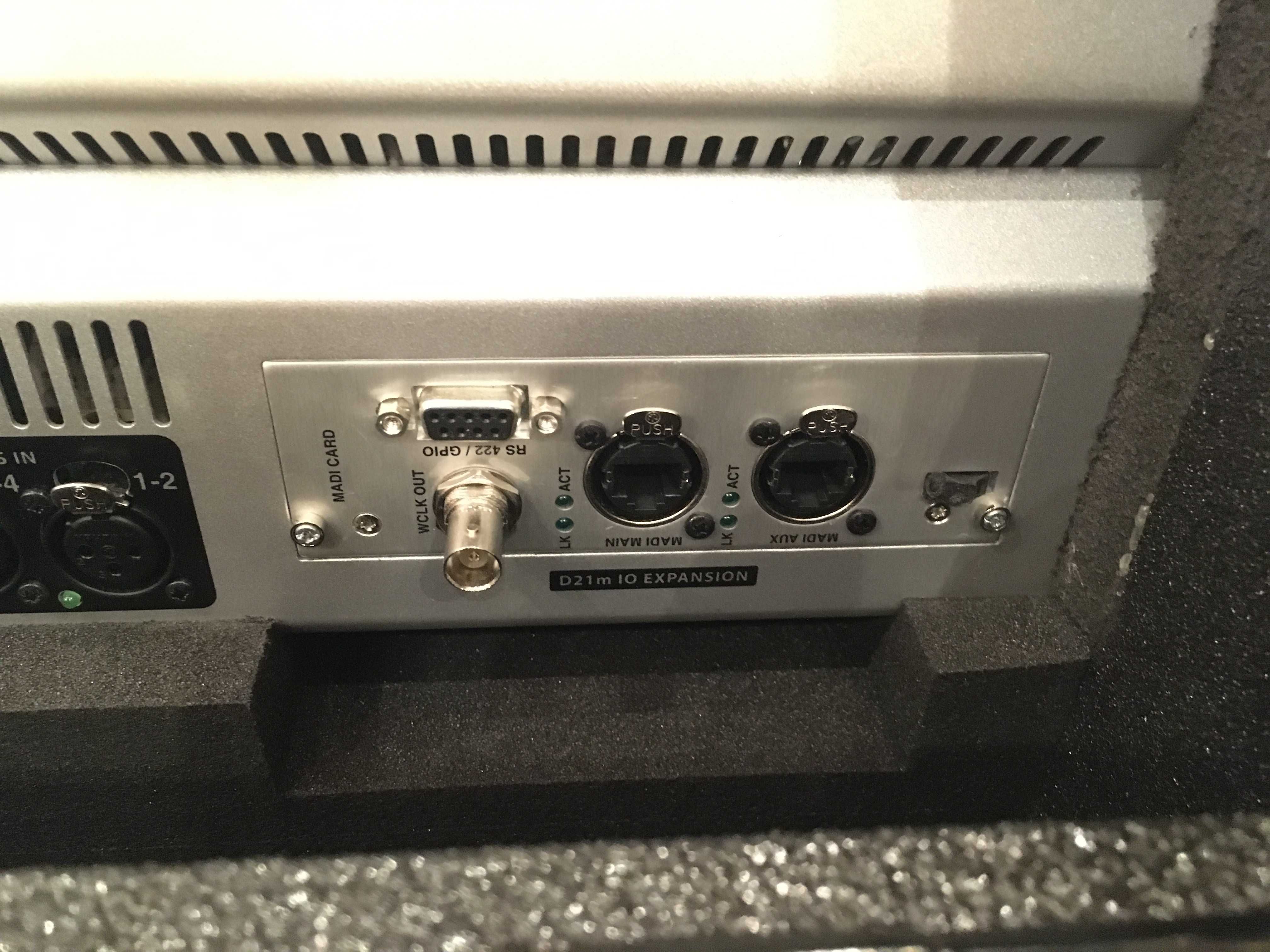Soundcraft Vi1 - mikser audio