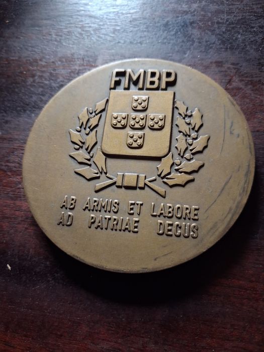 Medalha FMBP Fabrica Braço de Prata 1967 e aviões