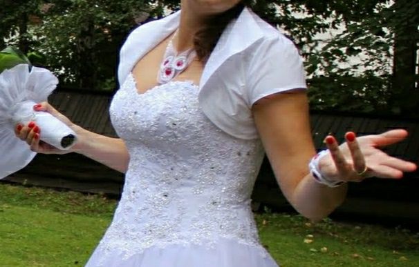 Bolerko ślubne białe