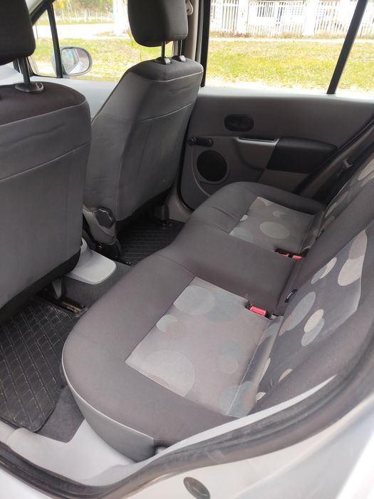 Рено модус 2007р.