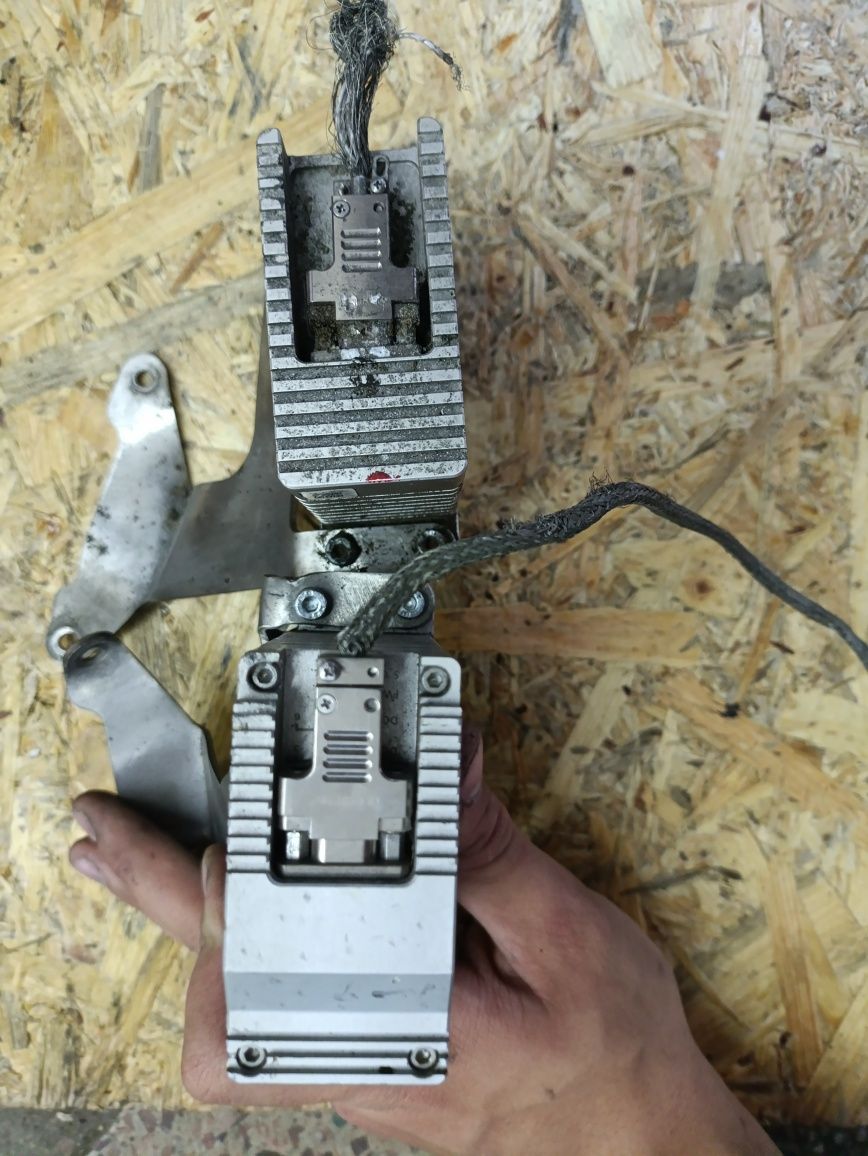 KST Brushless Motor X30-12-165.