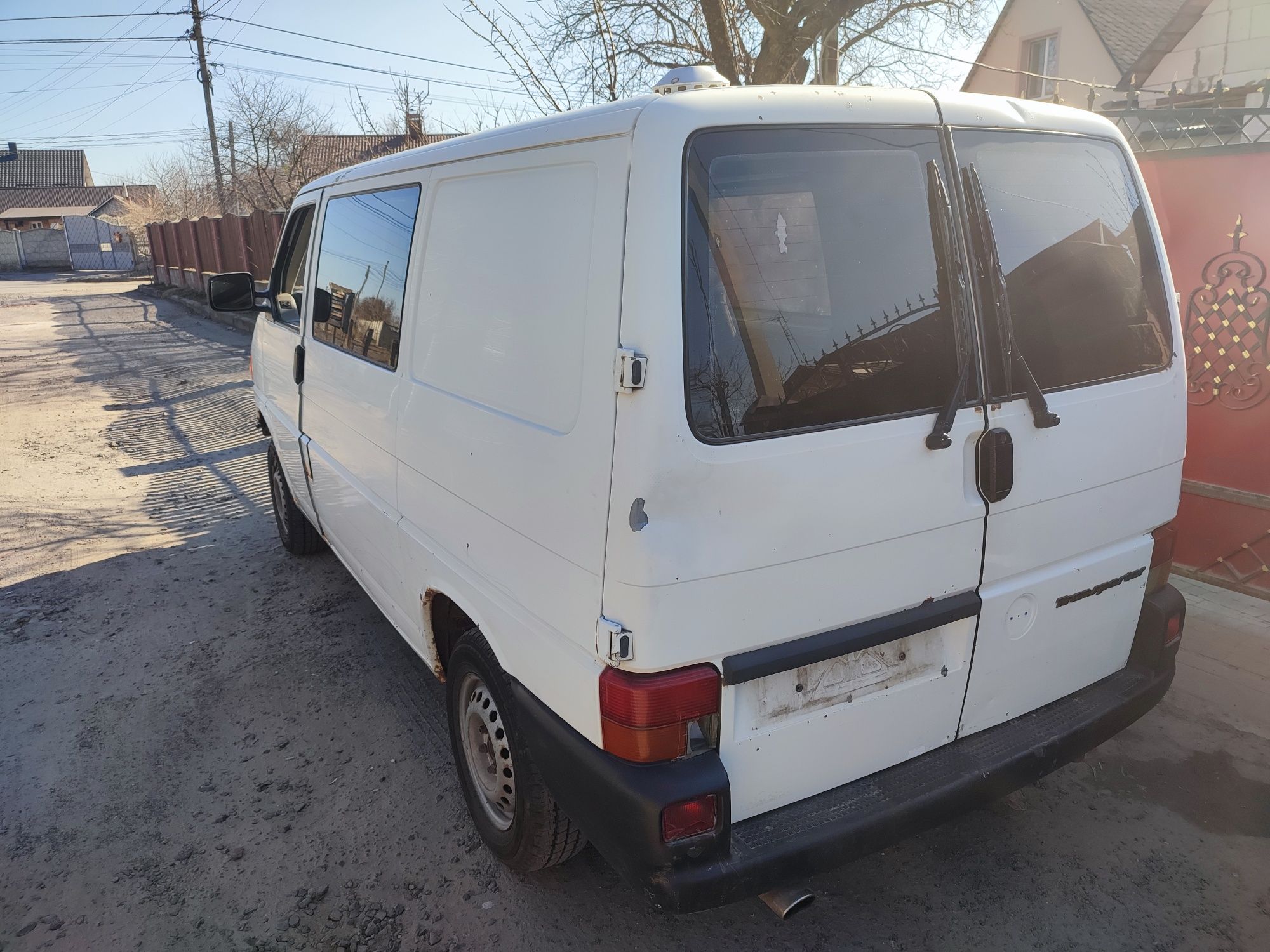 АвтоЗапчастини Шрот Разборка VW T4 Фольксваген Т4 1,9TD 2.4D 2.5 TDI