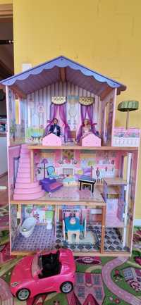 Drewniany domek dla lalek XL + samochód Barbie i 2 lalki