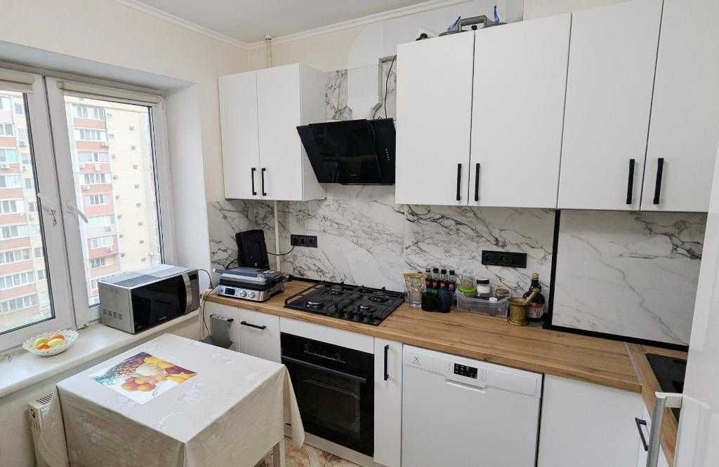 Продам 2-к кв-ру в кирпичном доме с газом на Радужном (3-105-889 ОФ)