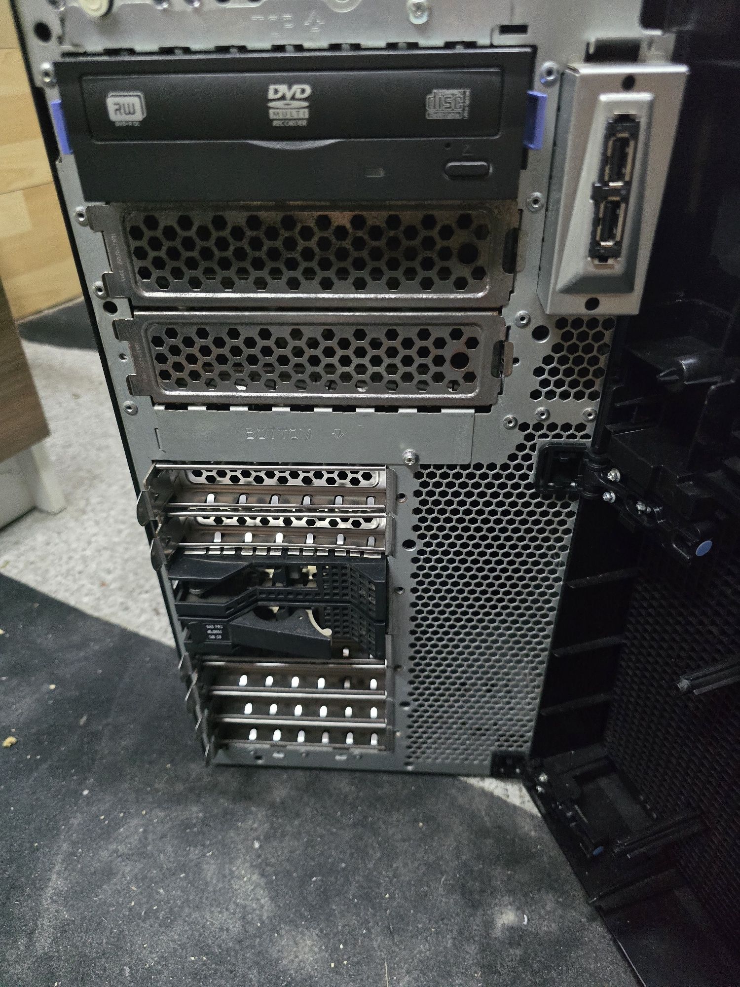Sprzedam serwer Lenovo TD100