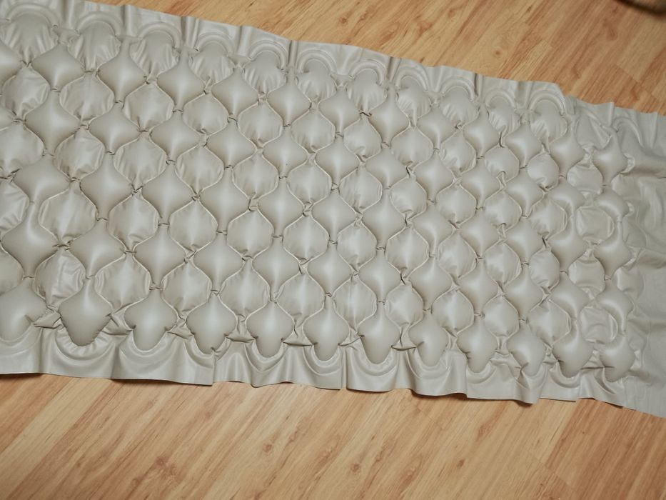 Materac przeciwodleżynowy