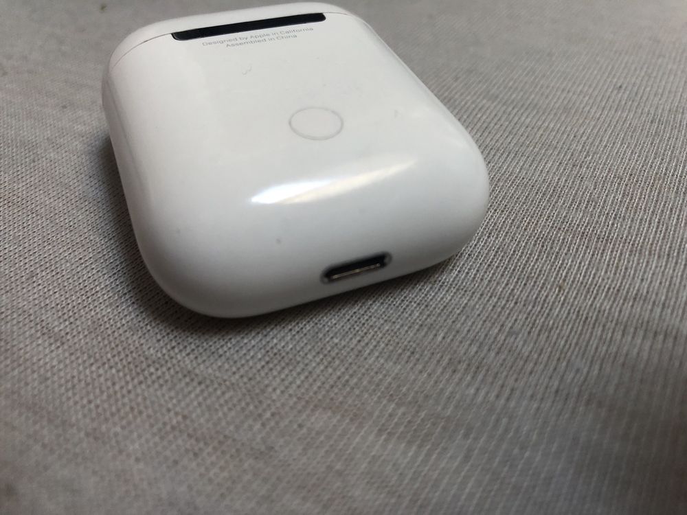 AirPods Słuchawki Apple