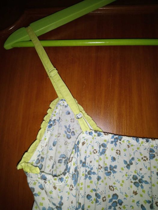 Túnica de alças às flores