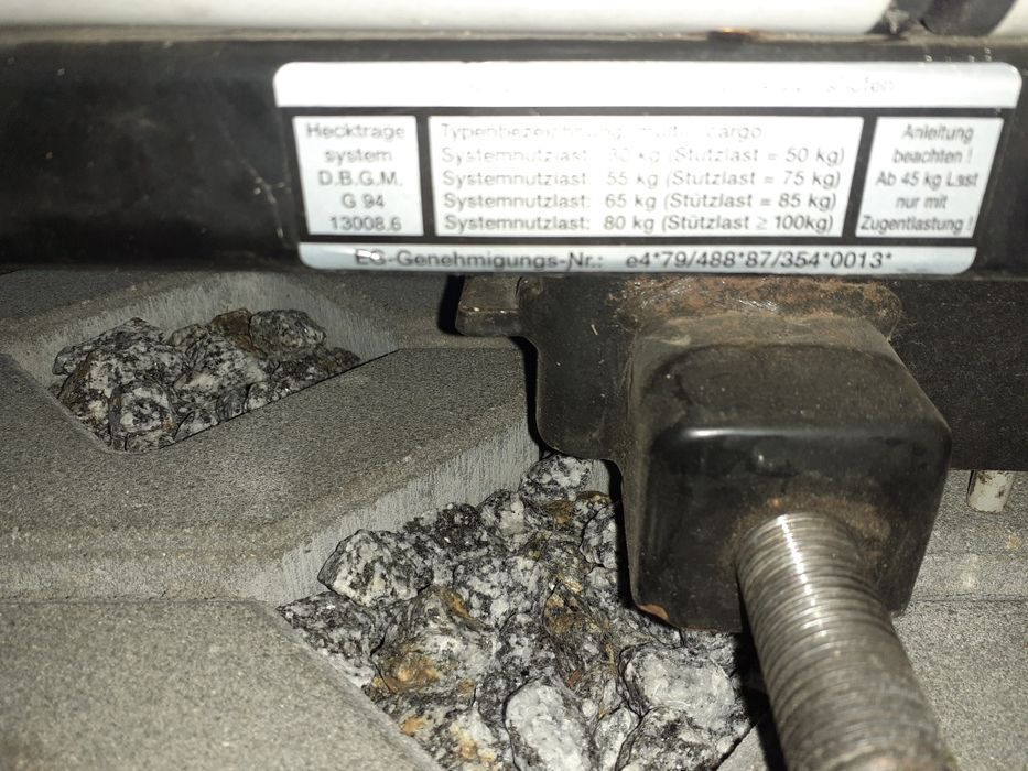 Sprzedam bagażnik na hak na 4 rowery