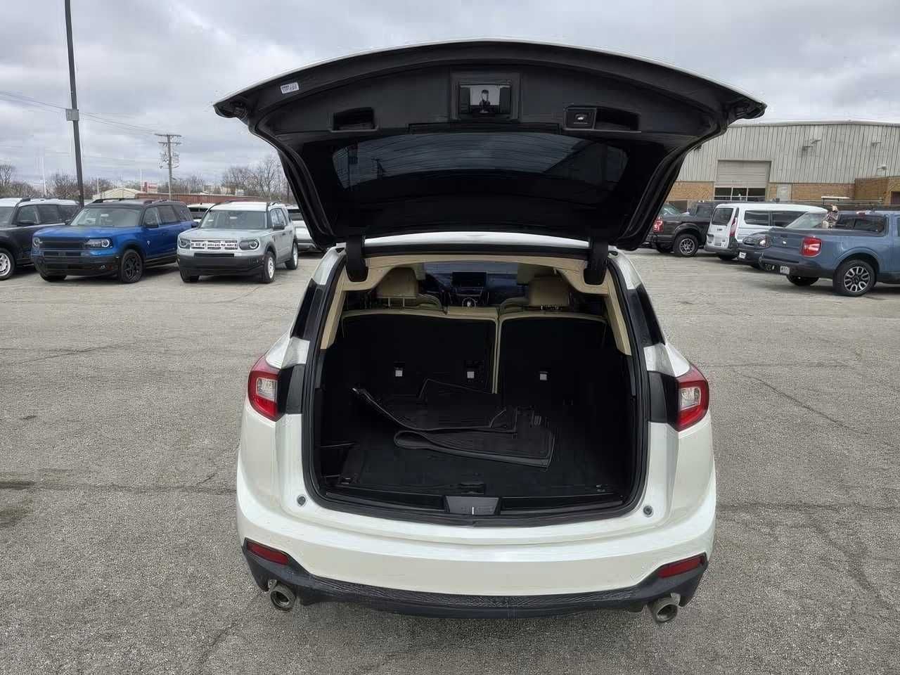 2019    Acura RDX