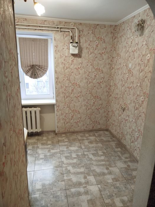 Продам 1 кім.кв. в м. Сміла центр