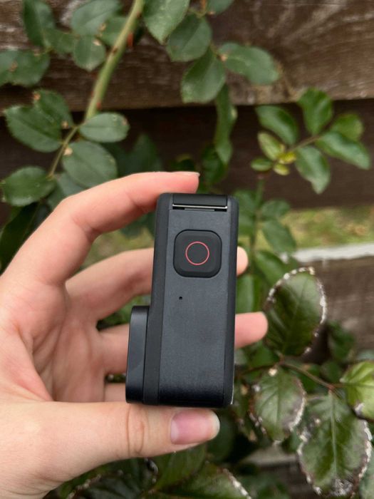 Екшн-камера GoPro Hero 9 у захисних плівках