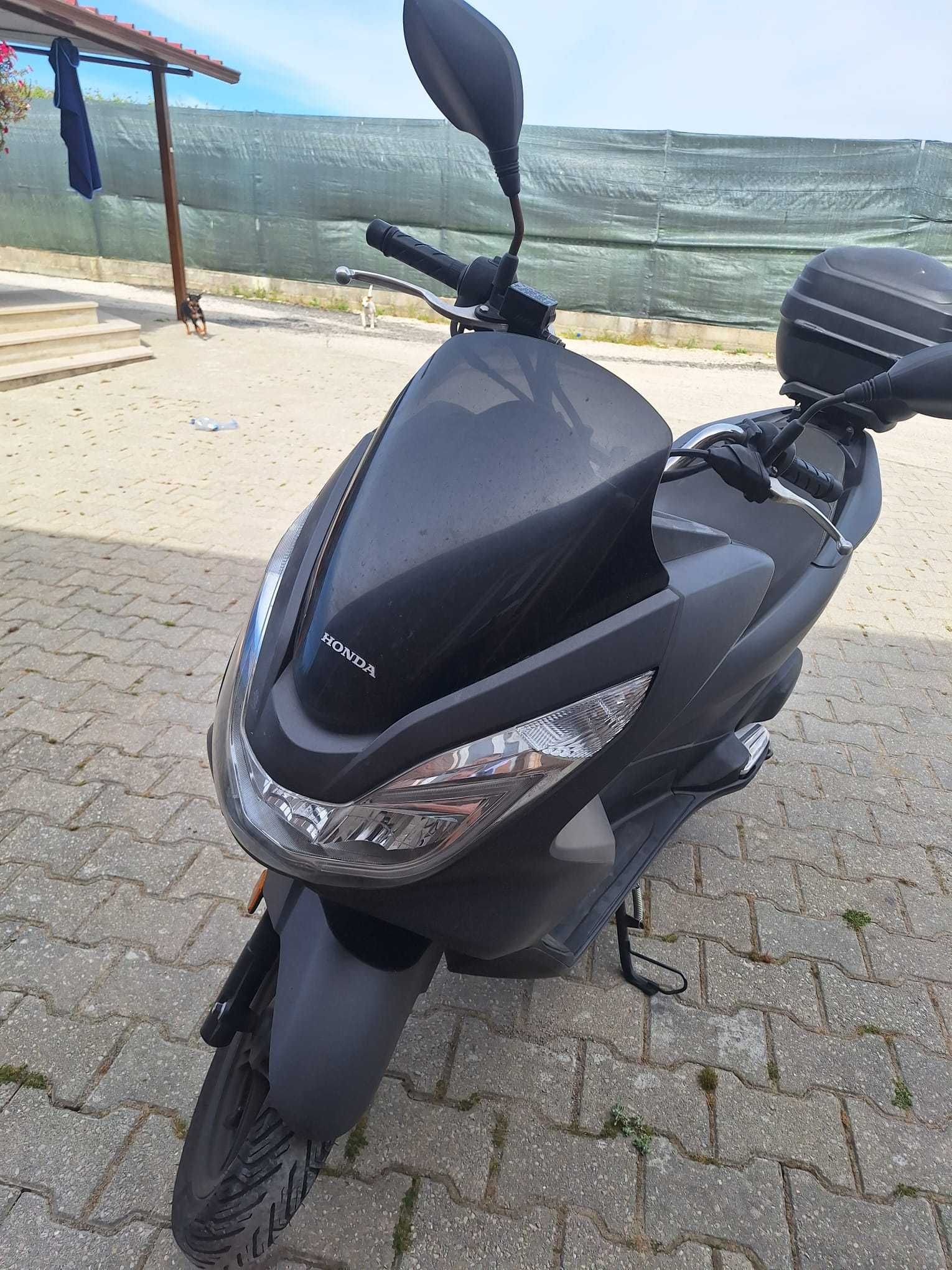 Honda PCX125 (ótimo estado)