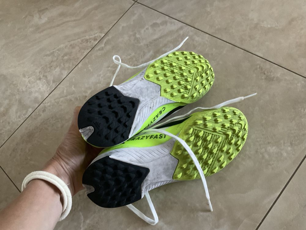 Сороконіжки Adidas 35р