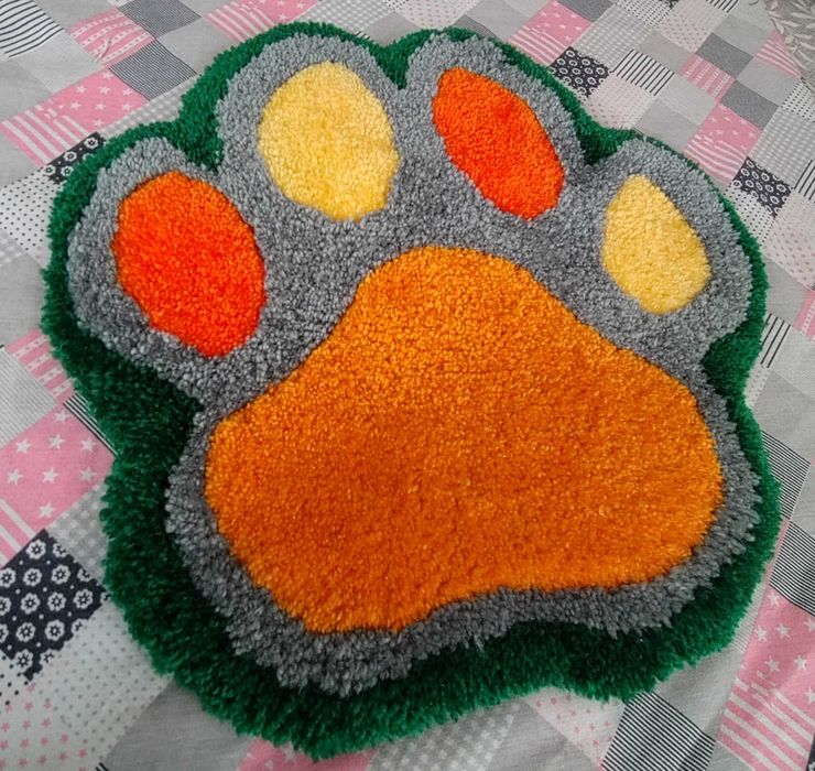 Mini Tapete / Quadro feito à mão em Lã acrílica.