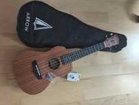 Ukulele ARROW model MH10