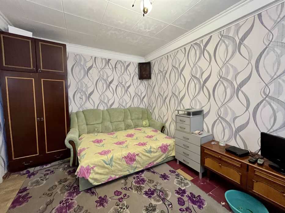 Продам 1 кімнатну квартиру