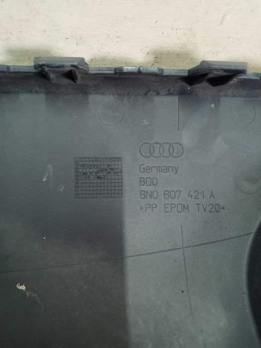 Audi TT 8N dyfuzor zderzaka tył tylnego oryginał demontaż