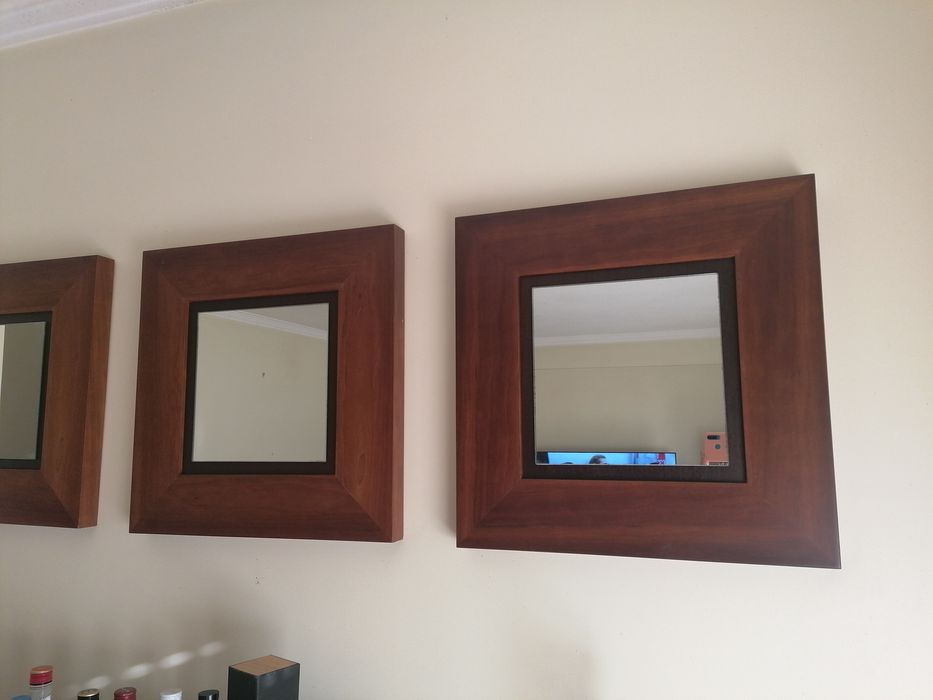 Espelhos em madeira 50cmx50cm (vendo o conjunto)