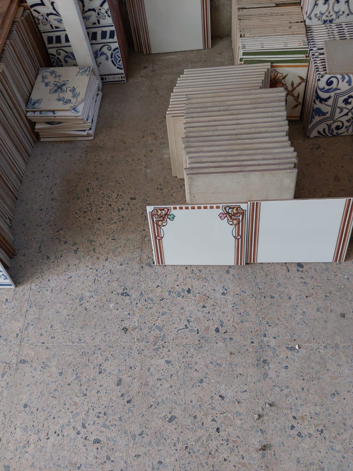 Azulejos - Materiais de Construção Civil