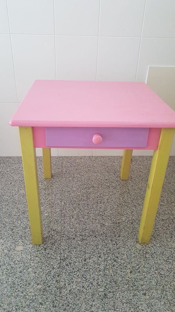 Conjunto Mesa + Cadeiras