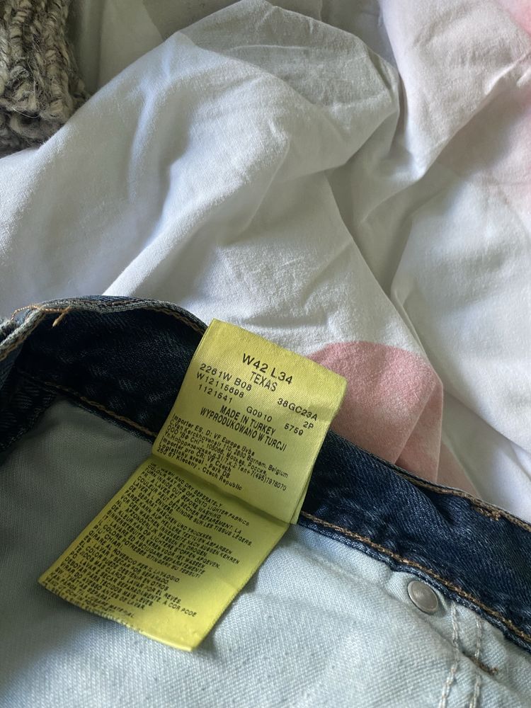 Jeansy Wrangler texas 42 34