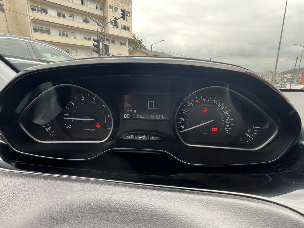 Peugeot 208 1.2 Allure