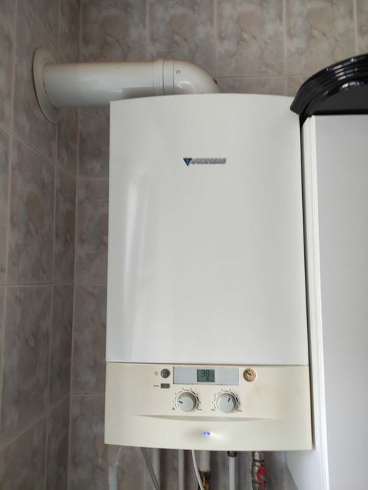 Продам котел Junkers Ceraclass (Bosch) 24 кВт турбо у робочому стані