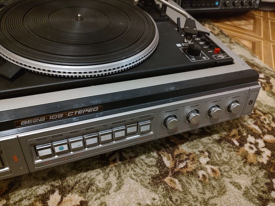 Электрофон "Вега-109" стерео