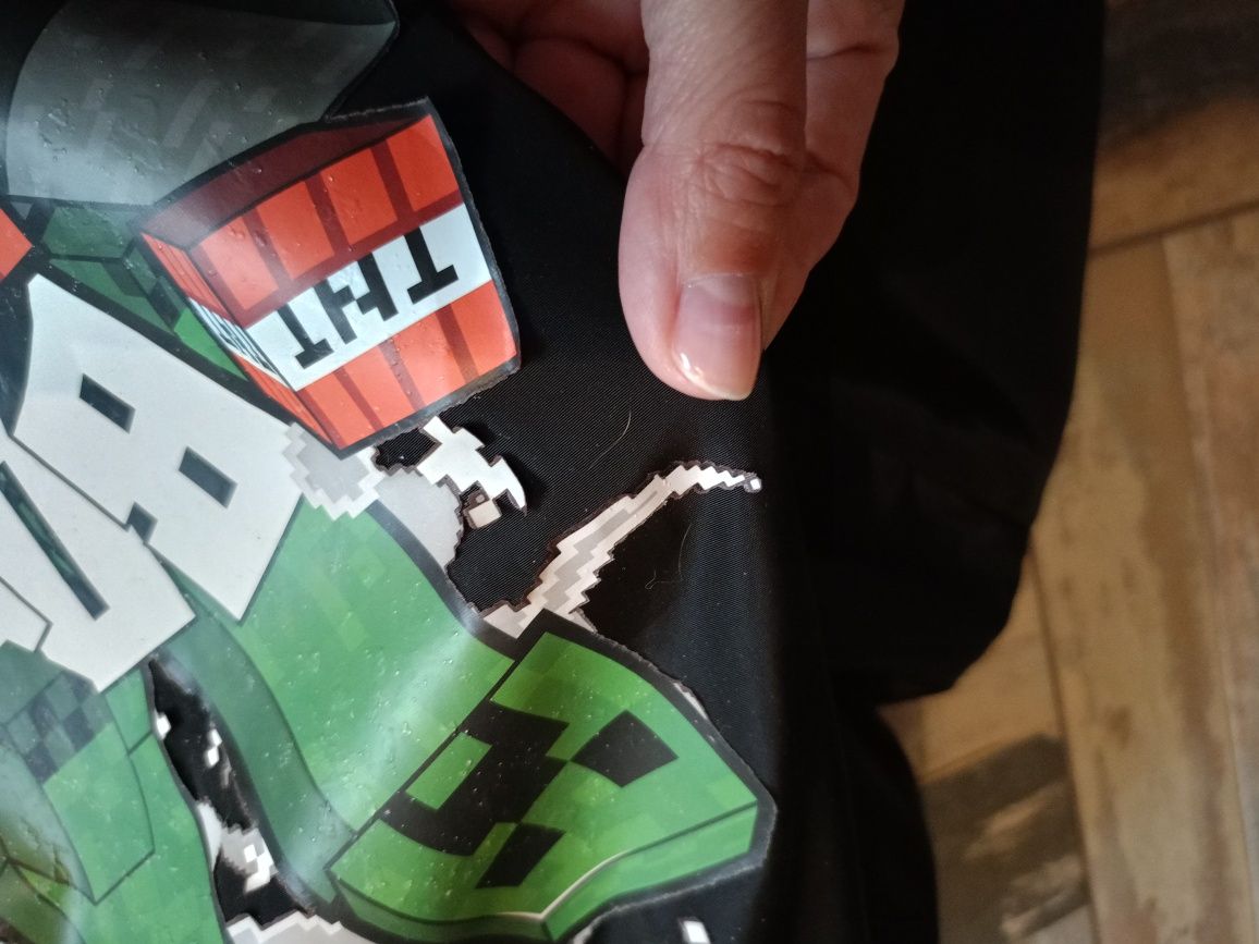 Kurtka z motywem Minecraft, bomberka Reserved