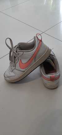 Buty Nike r. 37.5