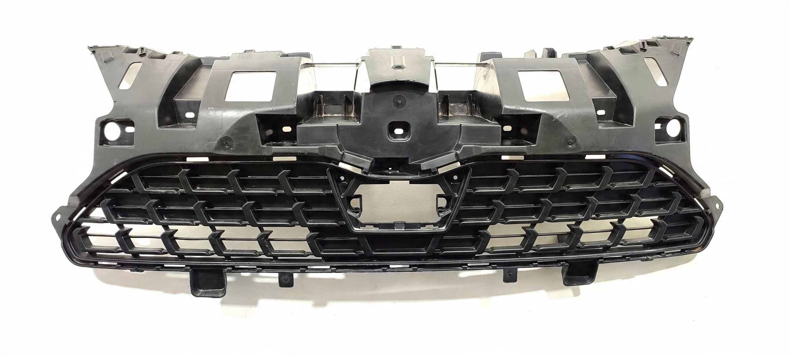 Toyota yaris cross atrapa grill