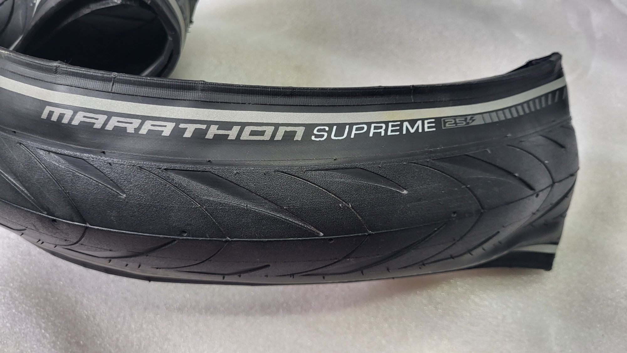 Покришки 28 х 2.00 Schwalbe Marathon Supreme Folding E-bike