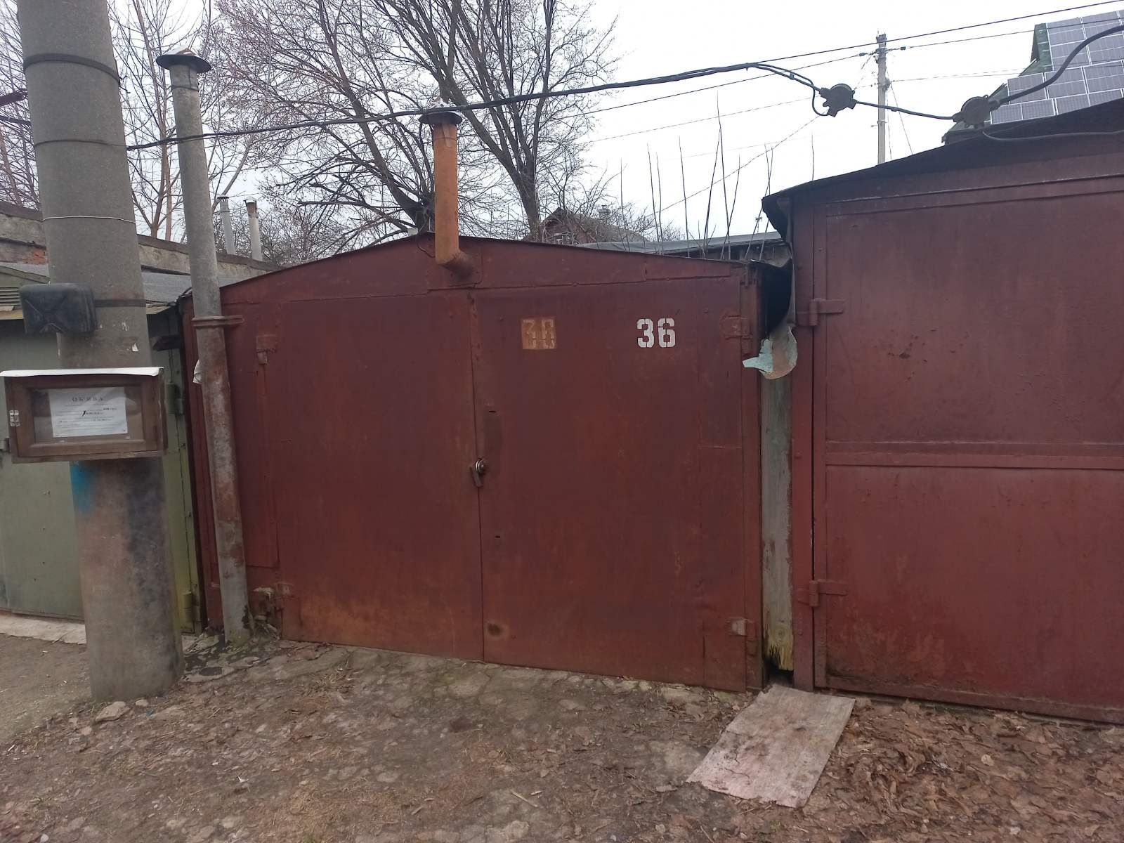 Продам металевий караж в автокооперативі 10А