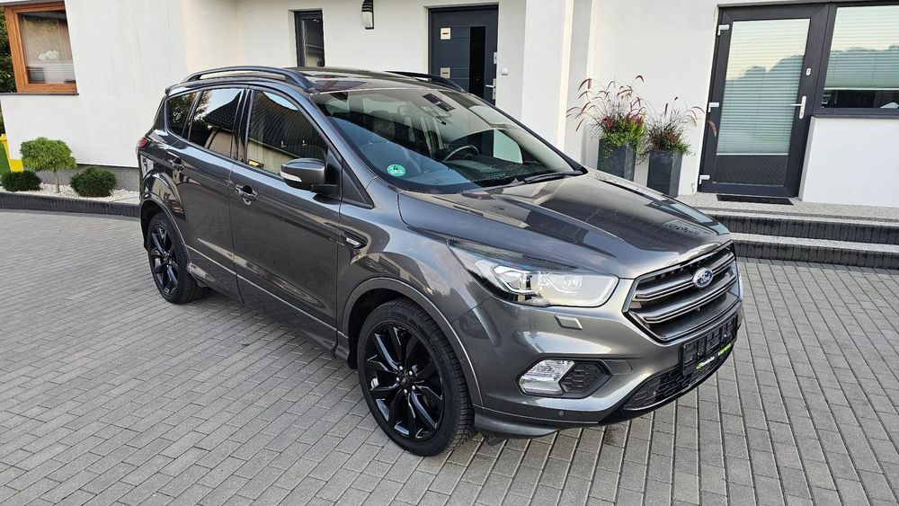 Ford Kuga ST-Line Panorama Kamera Alkantara Bi-Xenon Tempomat aktywn Martwe pole