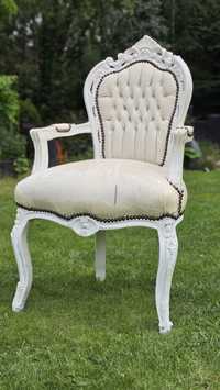 Fotel w stylu barokowym do renowacji. Piękny antyk.
