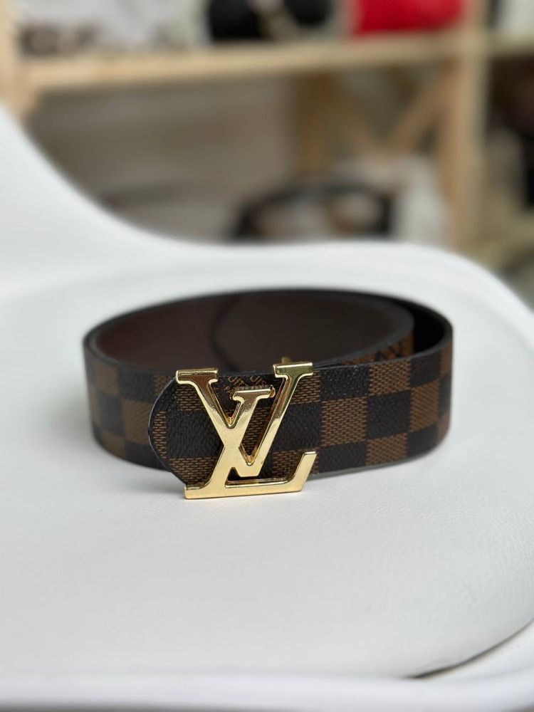 Ремні Louis Vuitton