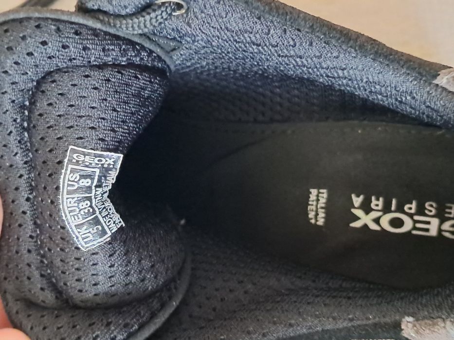 Buty Sneakersy damskie na koturnie Geox rozm. 38