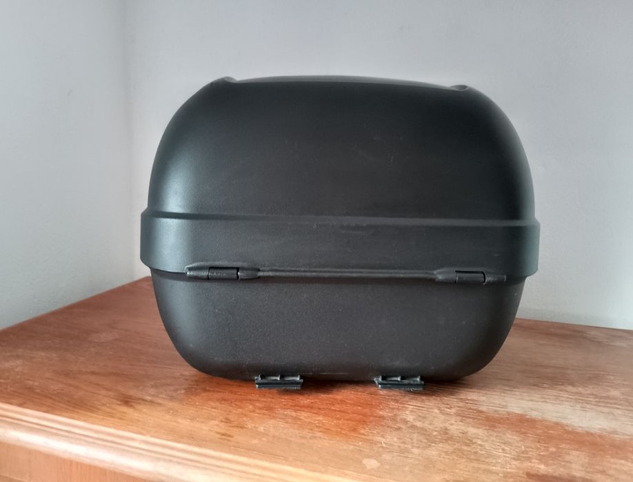 Кофр Givi на 30л в ідеальному стані.