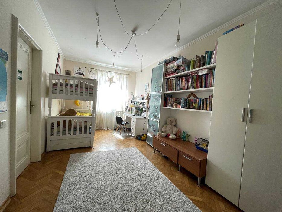 Продаж 3 кімнатної квартири здокументами на горище вул. Київська