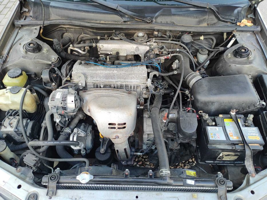 Toyota Camry 2,2 benzyna 1998r.