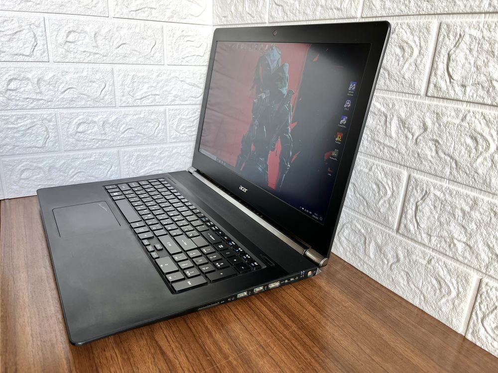 Acer Nitro 17“ Core i7 + Nvidia GTX + SSD + HDD 2Tb + игры + коробка