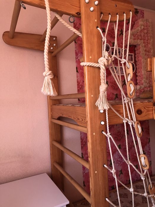 Двухъярусная кровать(дерево)